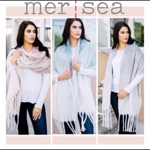 Mer|Sea Cozy Wrap NWT